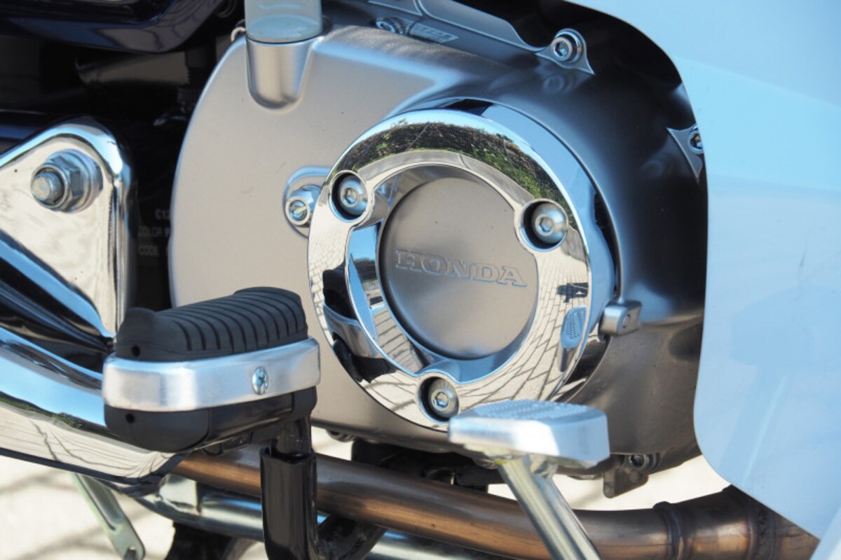 スーパーカブC125のエンジン