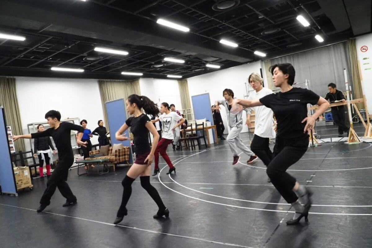 『オン・ユア・フィート！』稽古より。写真提供：東宝演劇部