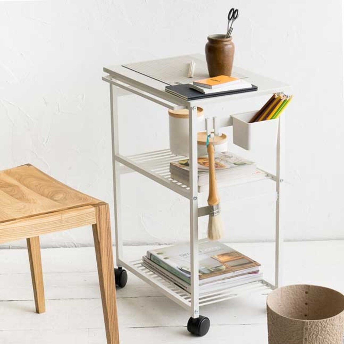 ランドセルラックにもなるsarasa design（サラサデザイン）「b2c kitchen wagon」