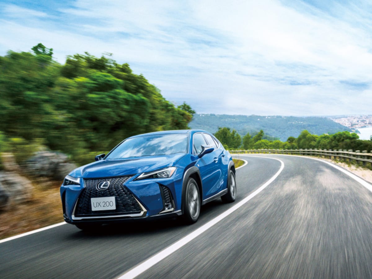 LEXUS UX