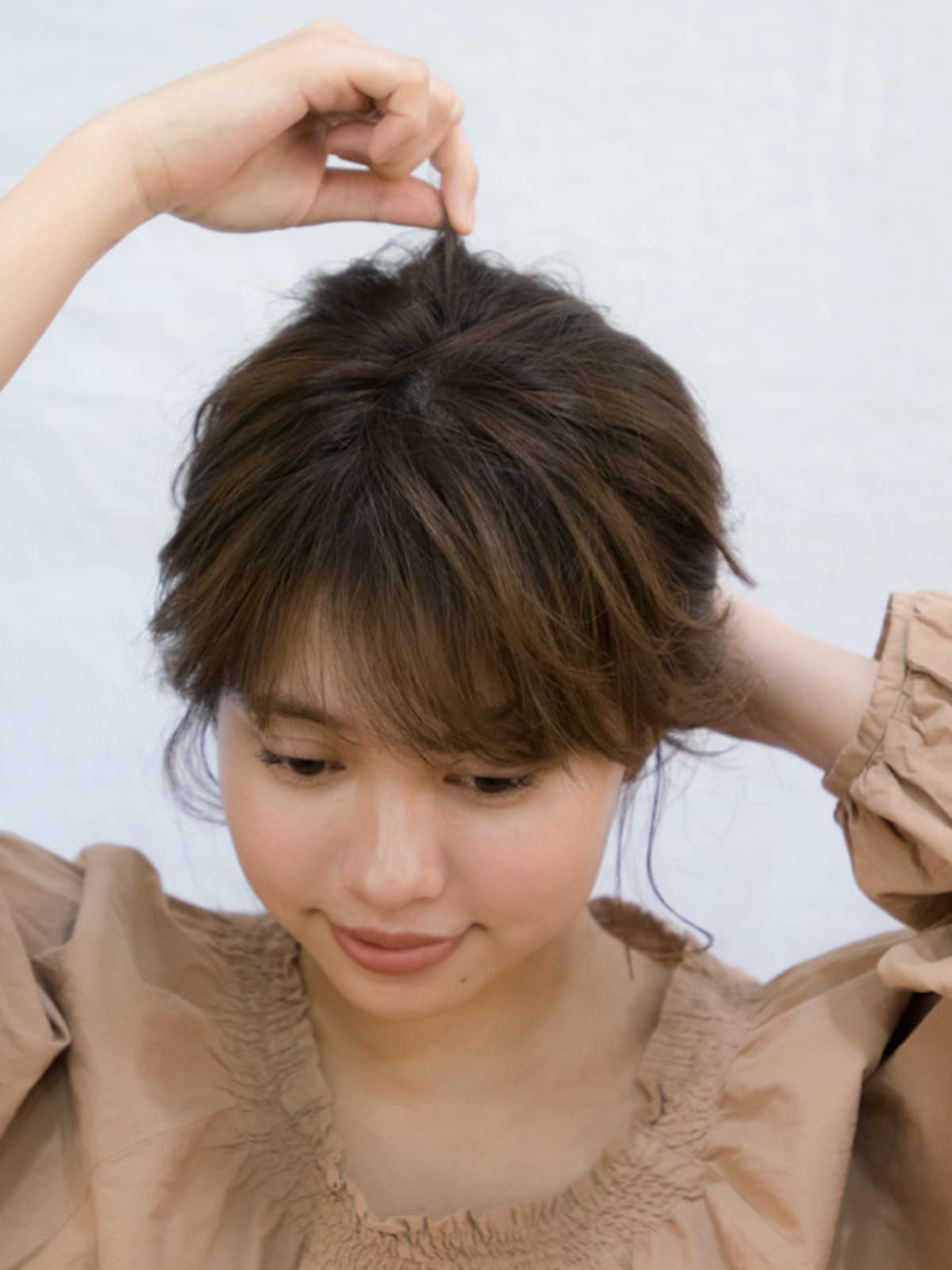 鏡で確認しながら少しづつ引っ張る