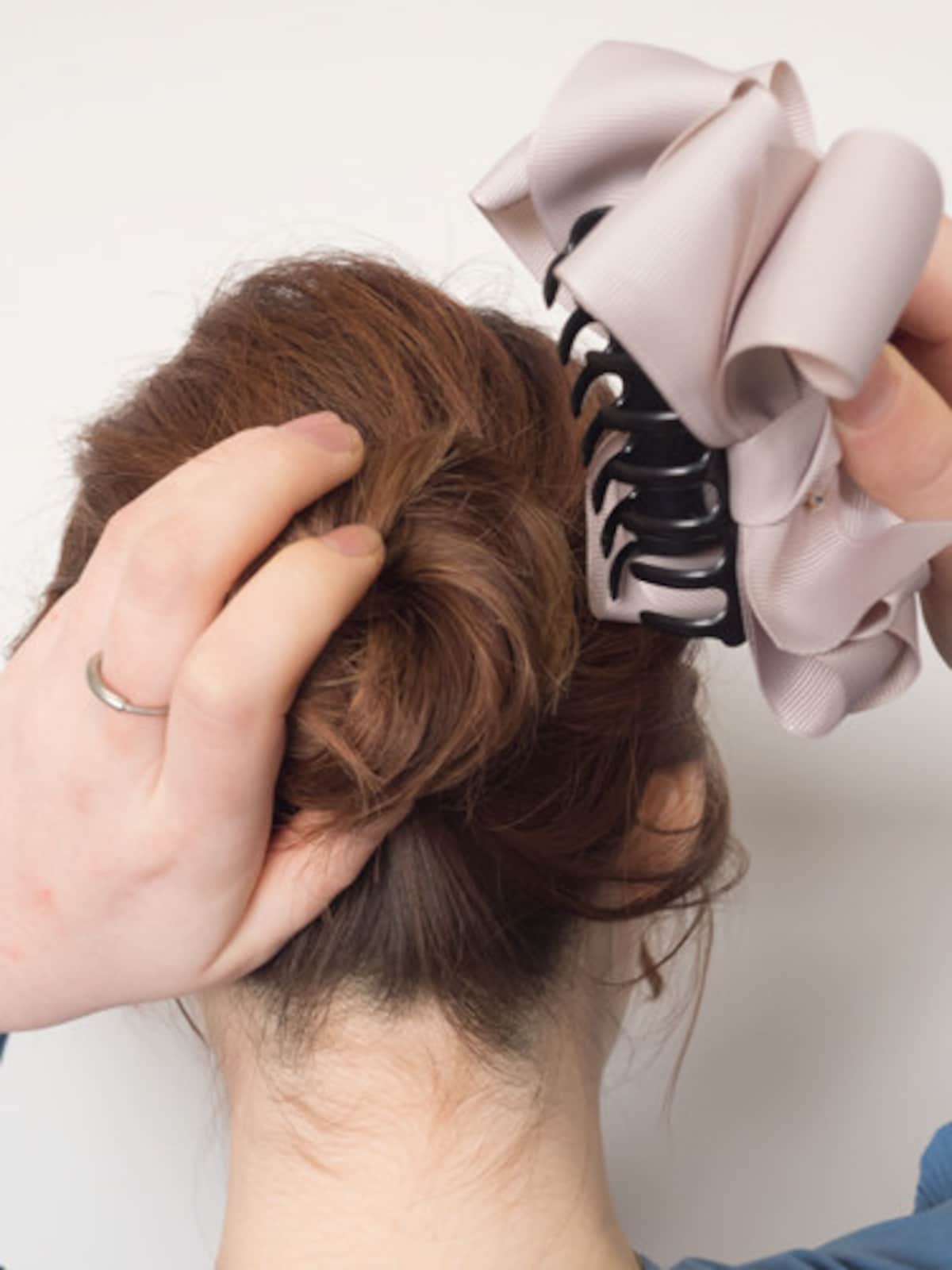 ３コインズの高見えヘアアクセ