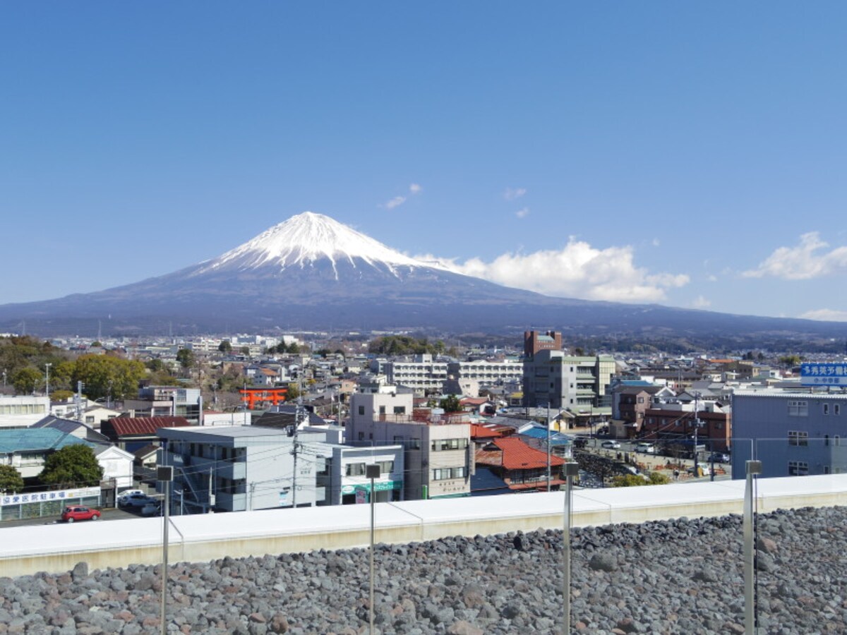 テラスから望む富士山