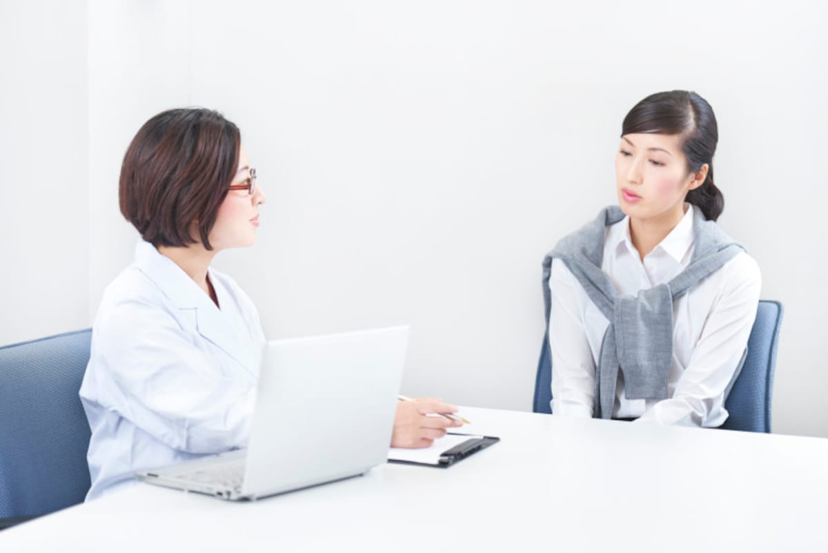 排卵障害の相談をする女性のイメージ画像