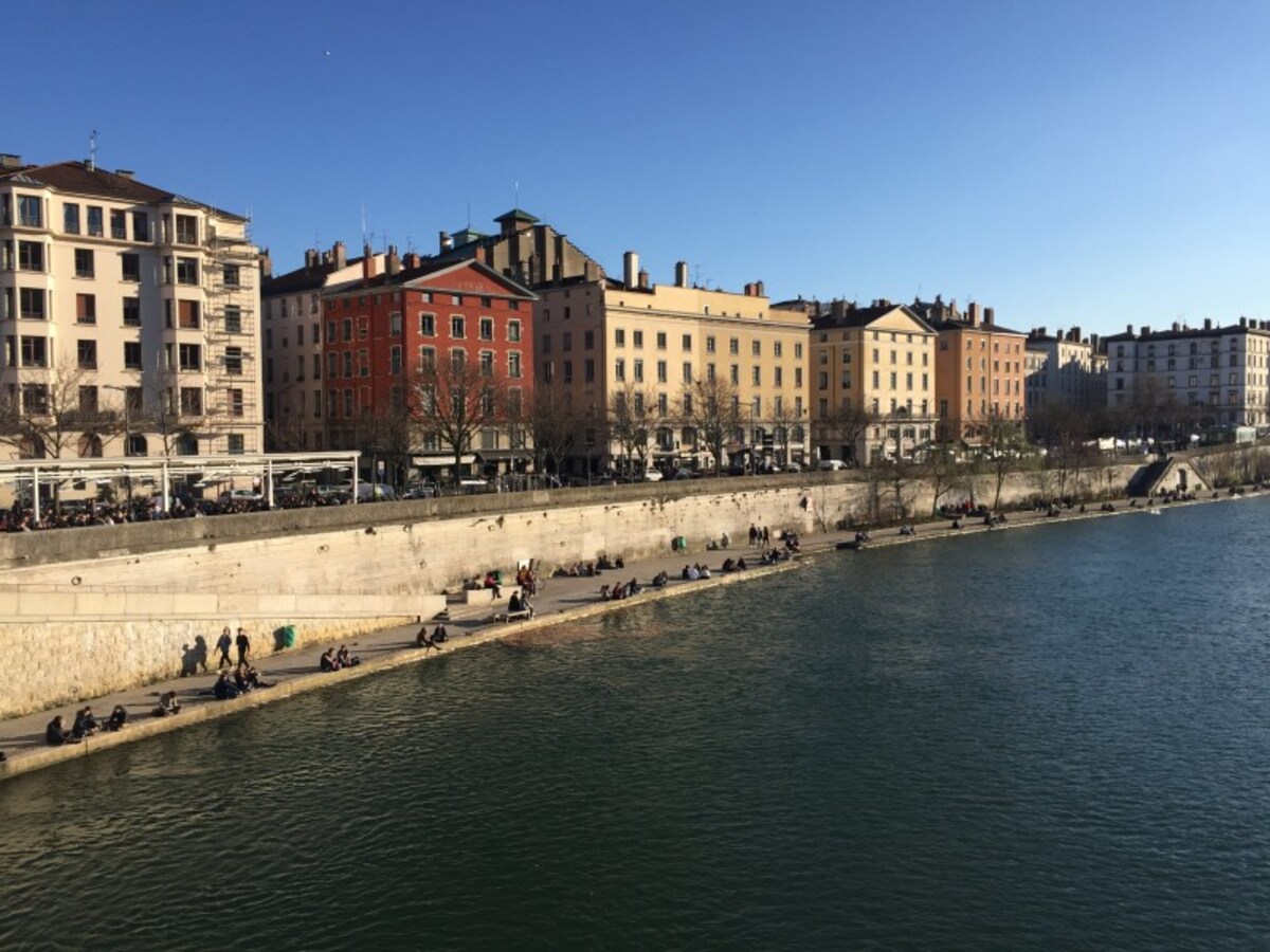 LYON