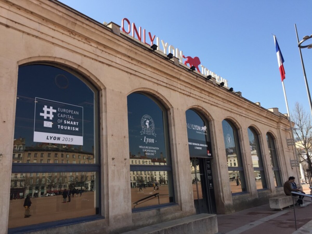 LYON