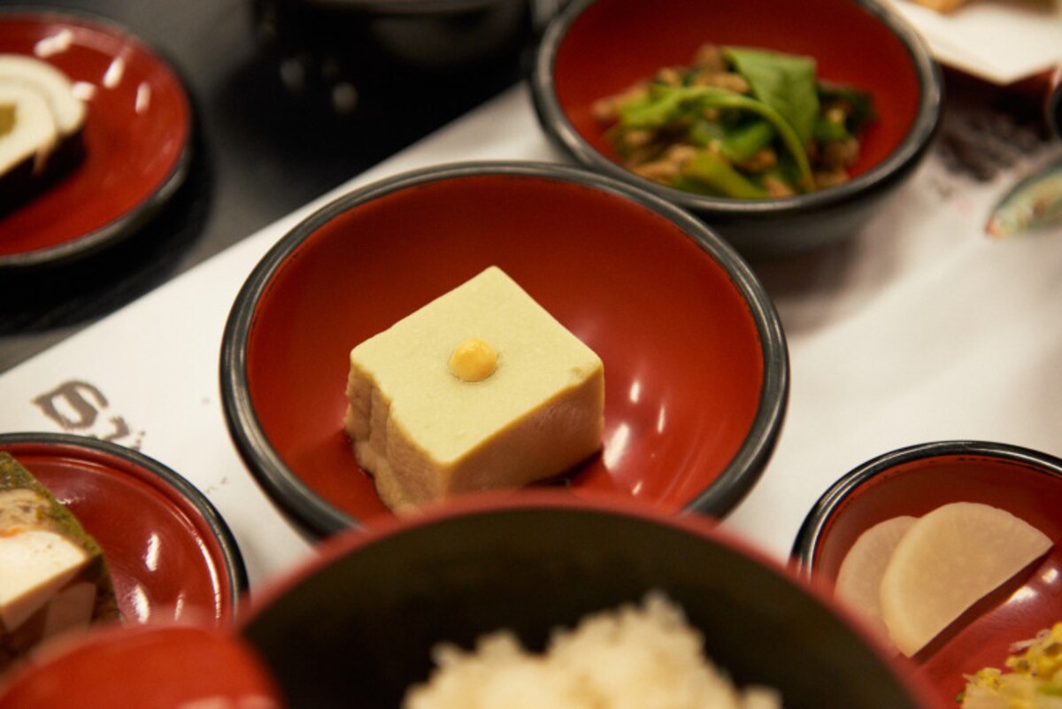 抹茶胡麻豆腐