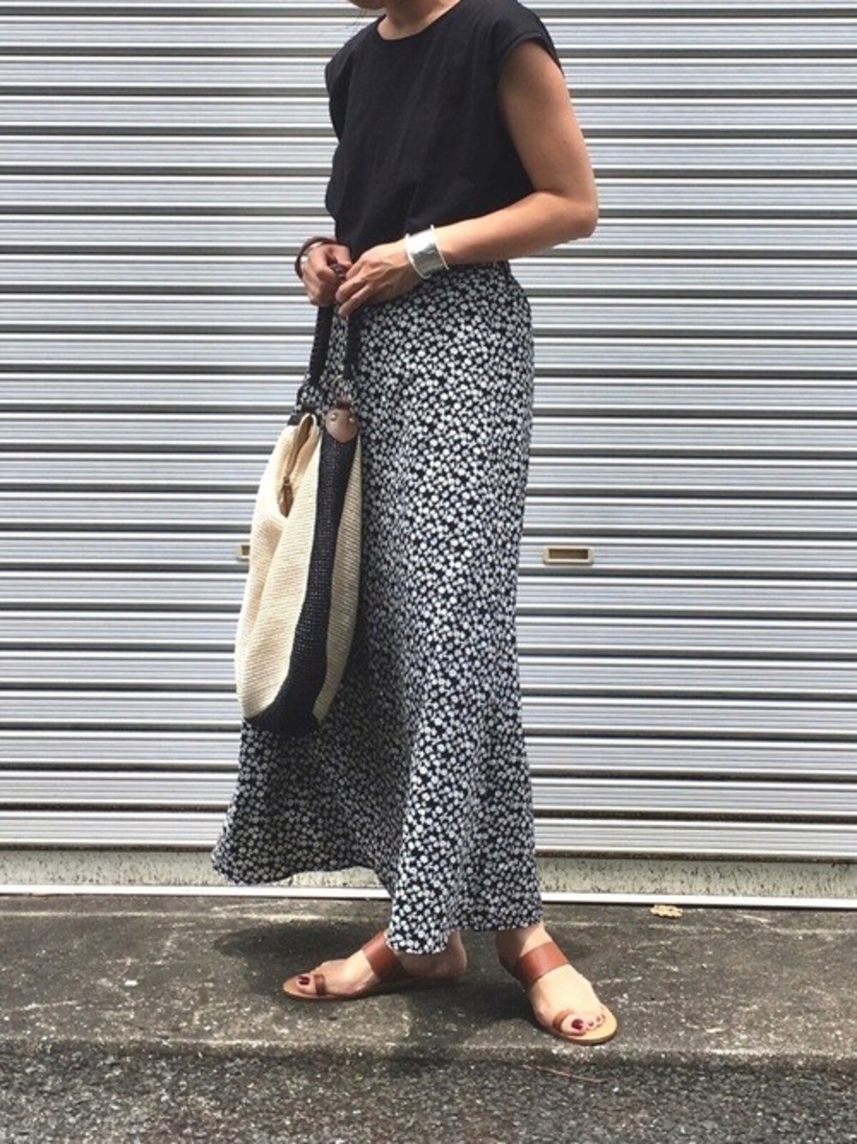 黒ベースは履きまわせる度ナンバーワン　出典：WEAR
