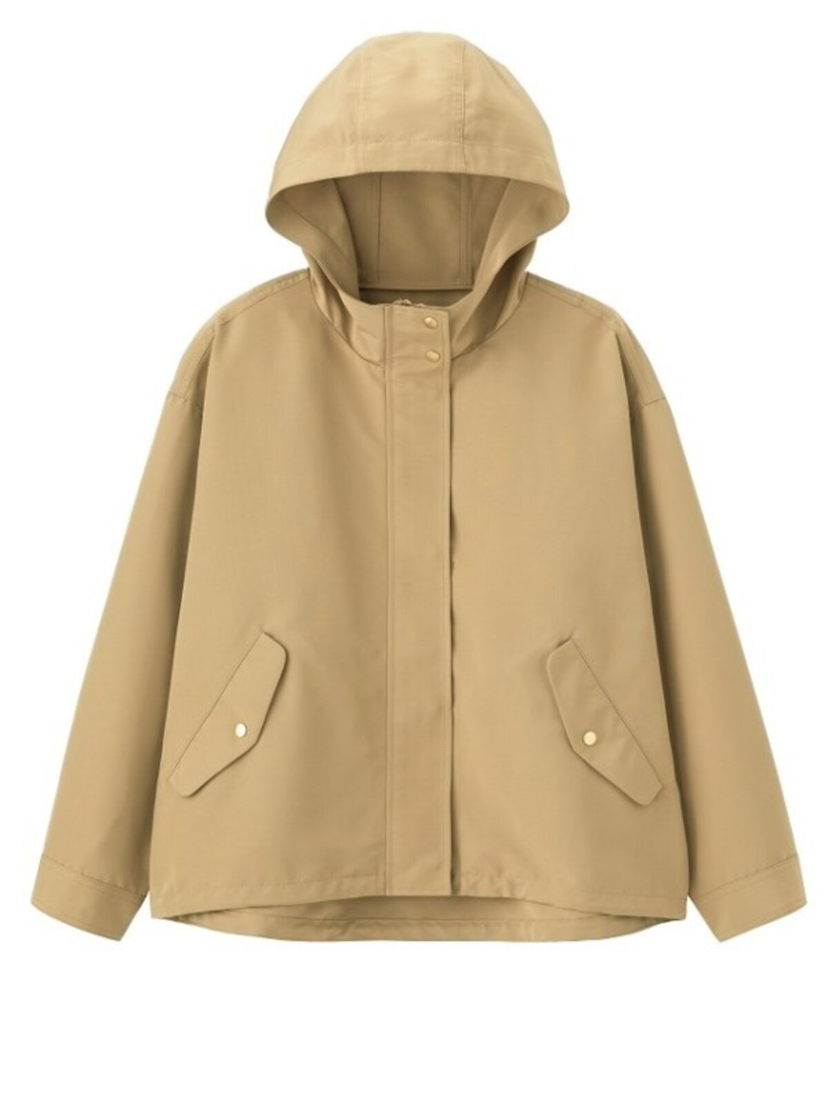 GU マウンテンパーカ　2990円（税抜）