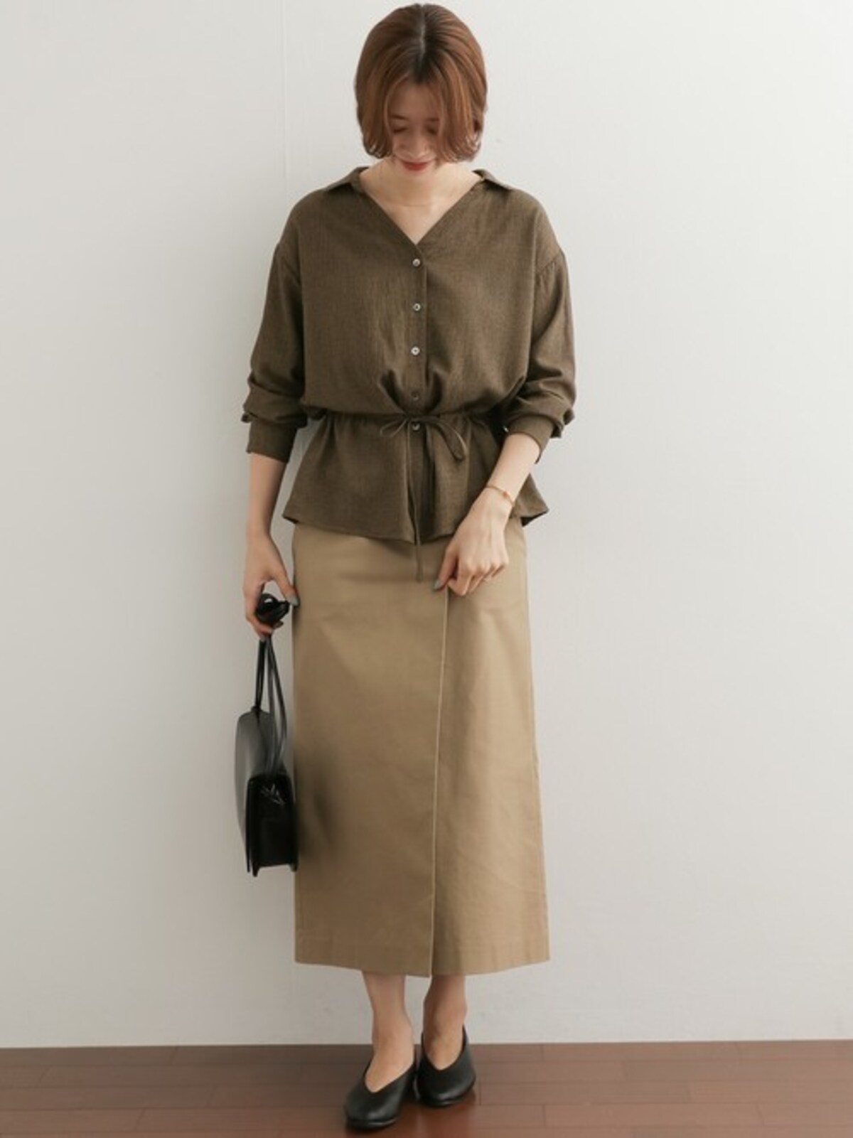 ウエストマークできるトップスは超万能なのでアラフォーなら買い！　出典：WEAR