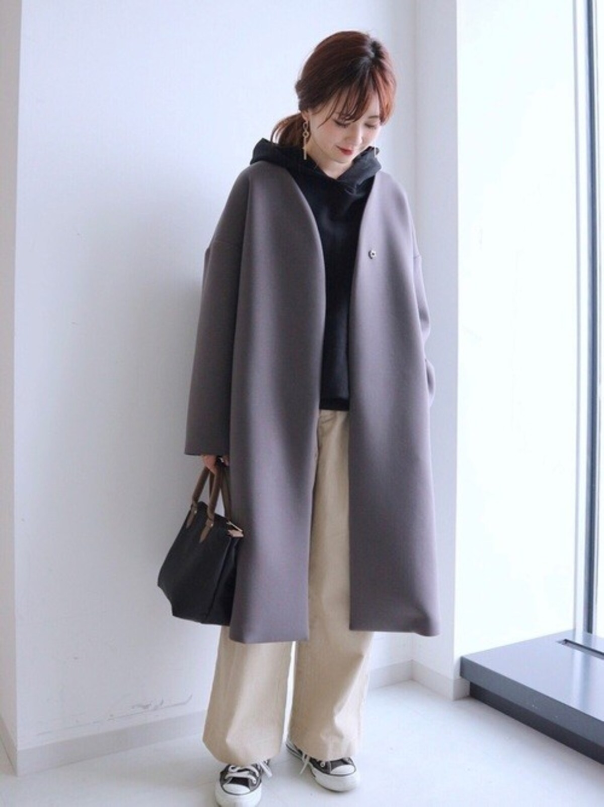 首元やフロント部分もシンプルで、スッキリ着られます　出典：WEAR