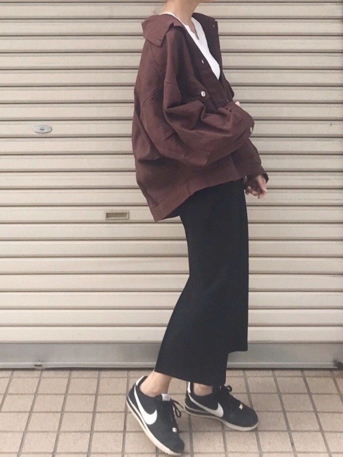 オーバーサイズのカジュアルなアウターなら着回し度も抜群　出典：WEAR