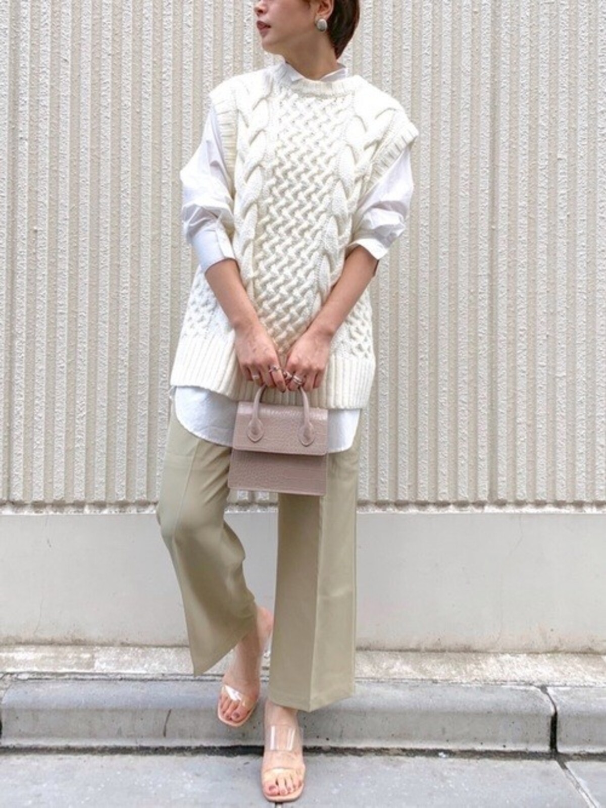 便利であったか、おしゃれ見えするベストは秋冬に大活躍　出典：WEAR