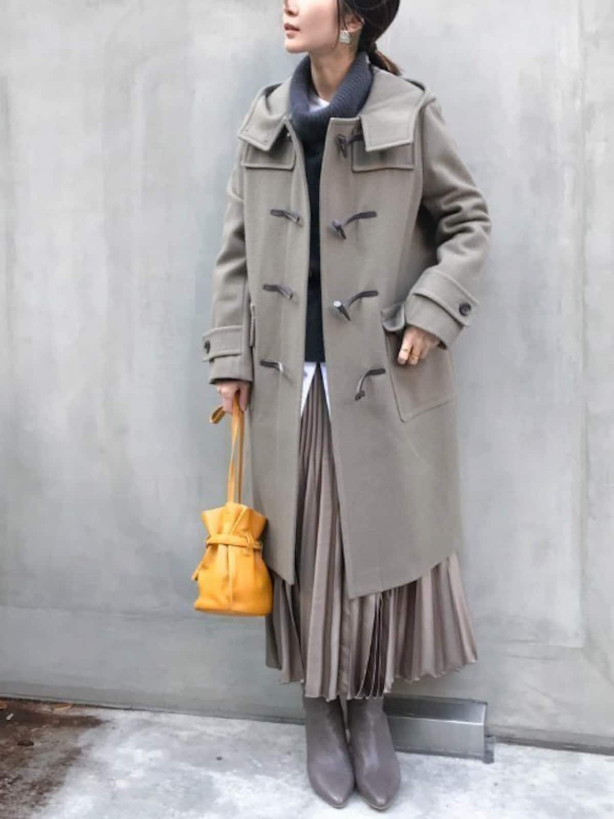 今年のダッフルは大人っぽい長め丈がおすすめ　出典：WEAR