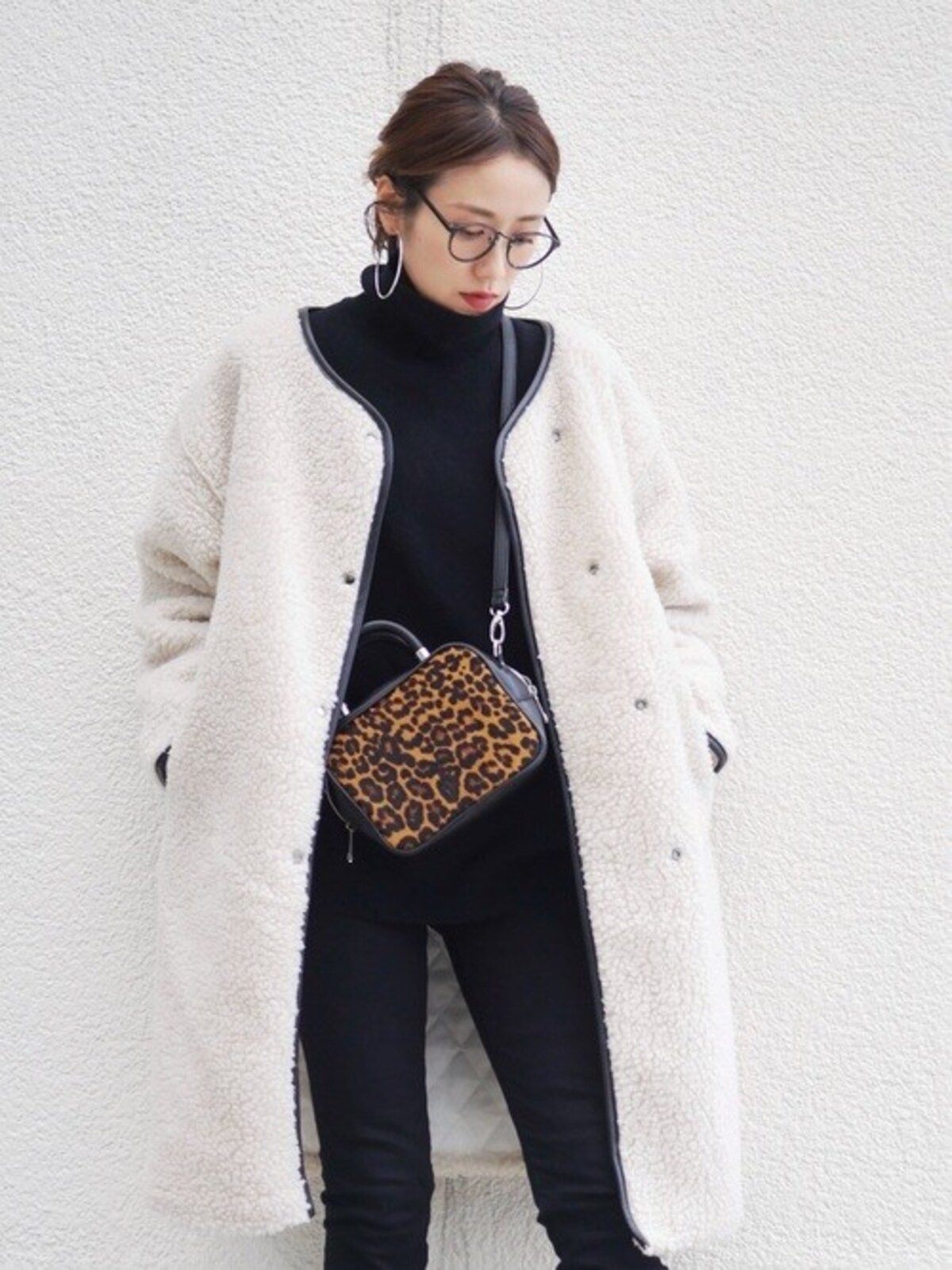 かぶりやすいユニクロのニットはメンズのXLサイズでゆったり着るのもアリ　出典：WEAR