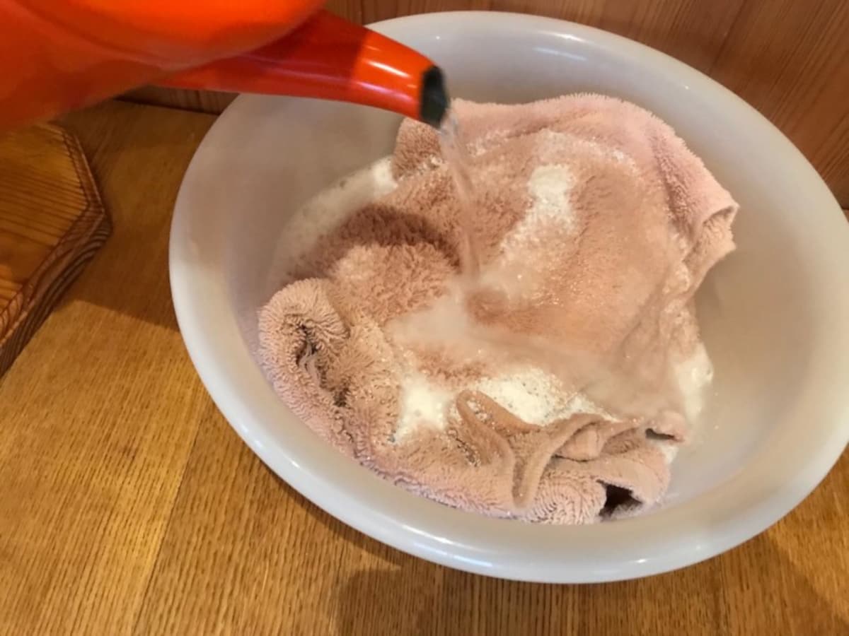 お湯を注ぐ