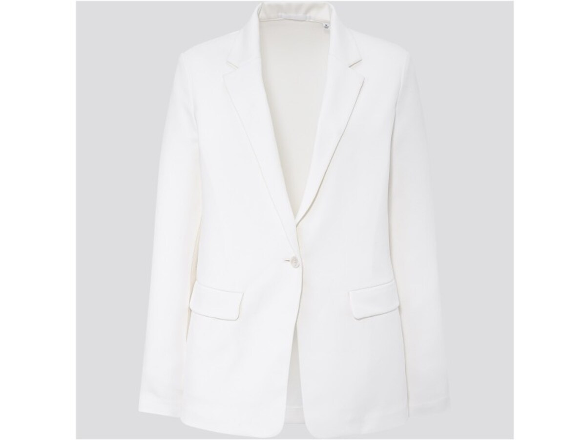 ユニクロ　ブラウス　2990円（税抜）