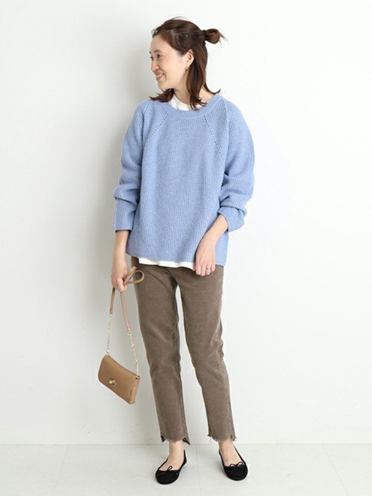 分かりやすい春色をプラスするだけでぐっとおしゃれ見えします　出典：WEAR