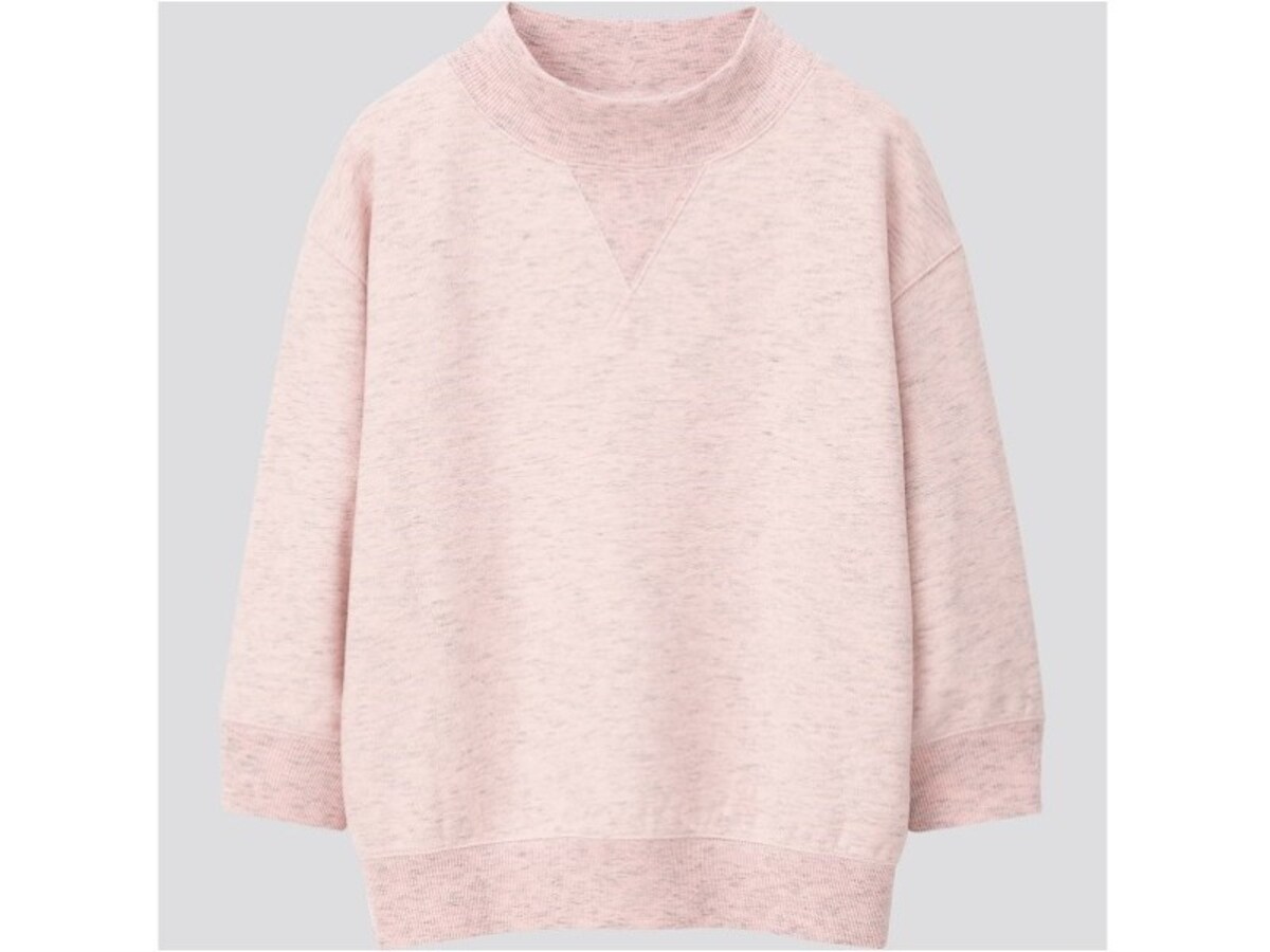 ユニクロ　ハイネックスウェットシャツ　2990円（税抜）
