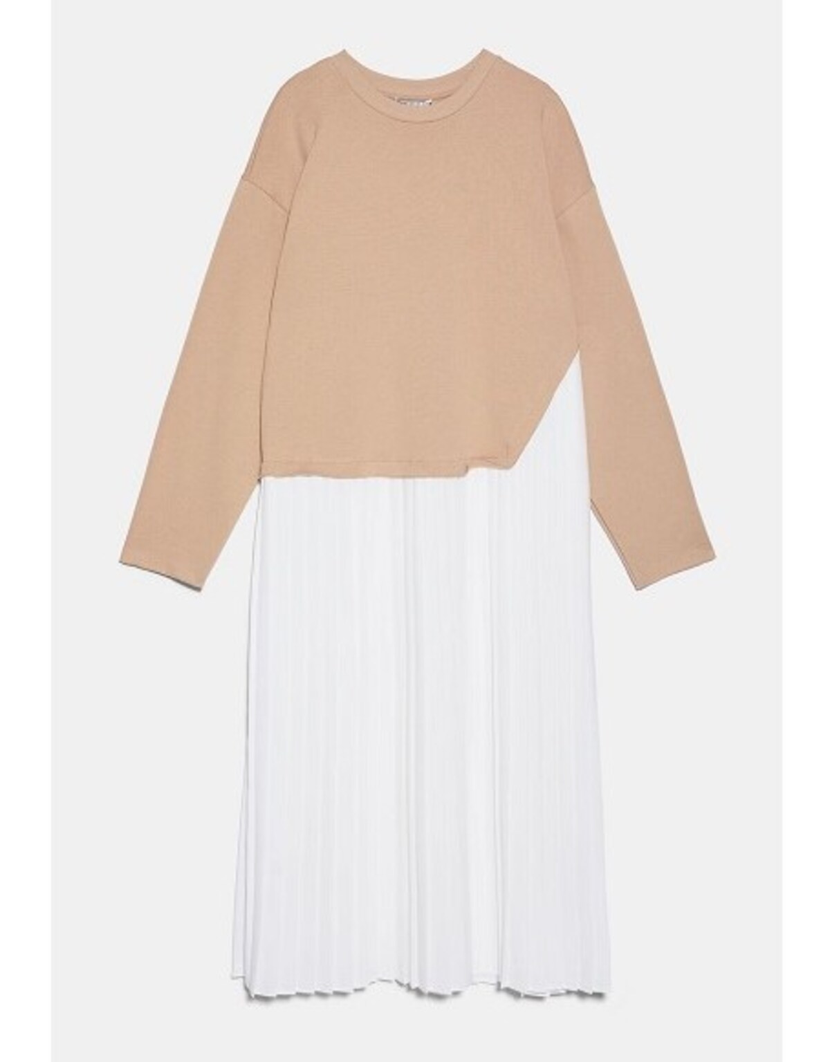ZARA  5990円（税抜）