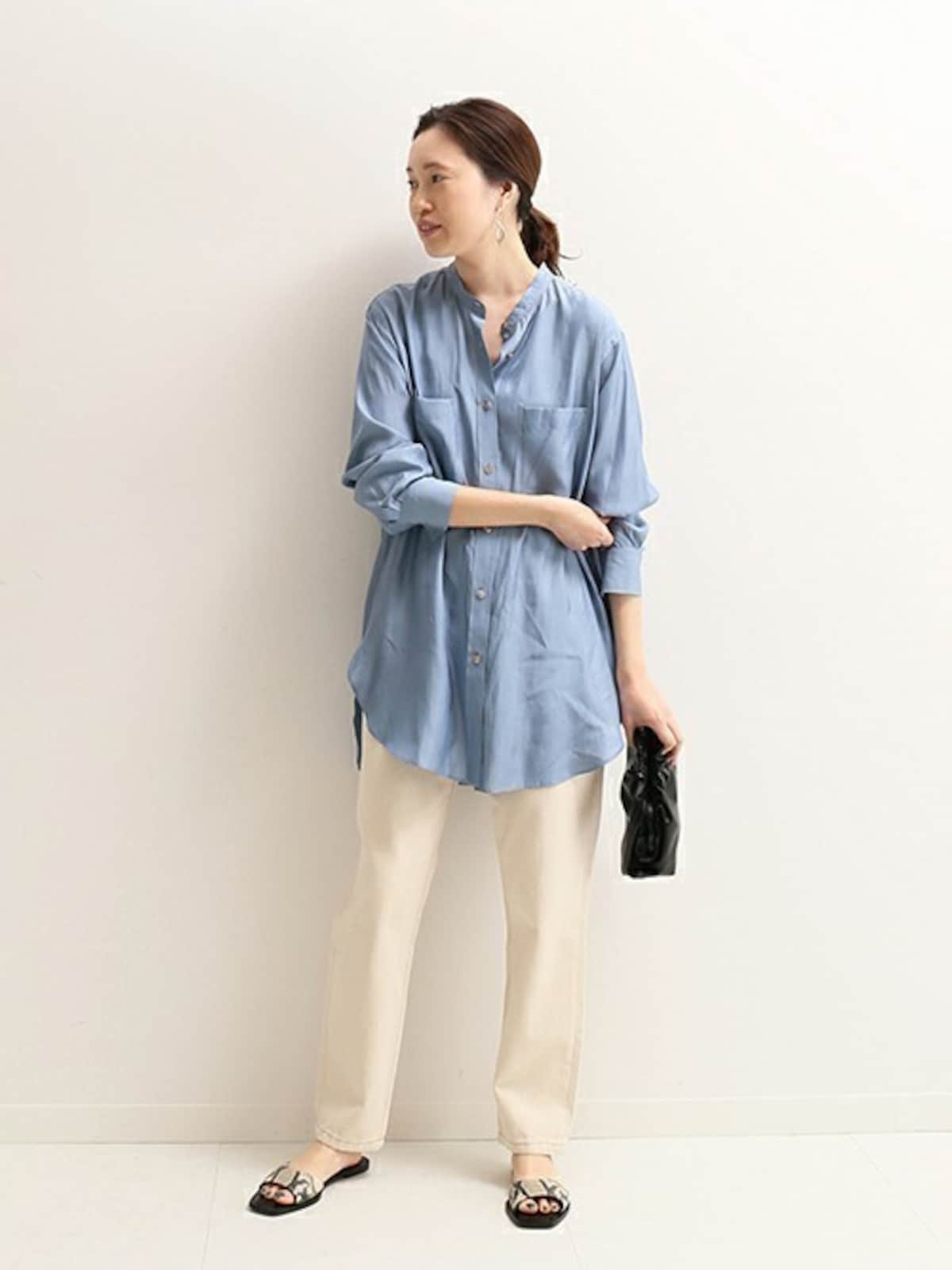 ブルー＆ホワイトの爽やかさで清潔感を　出典：WEAR
