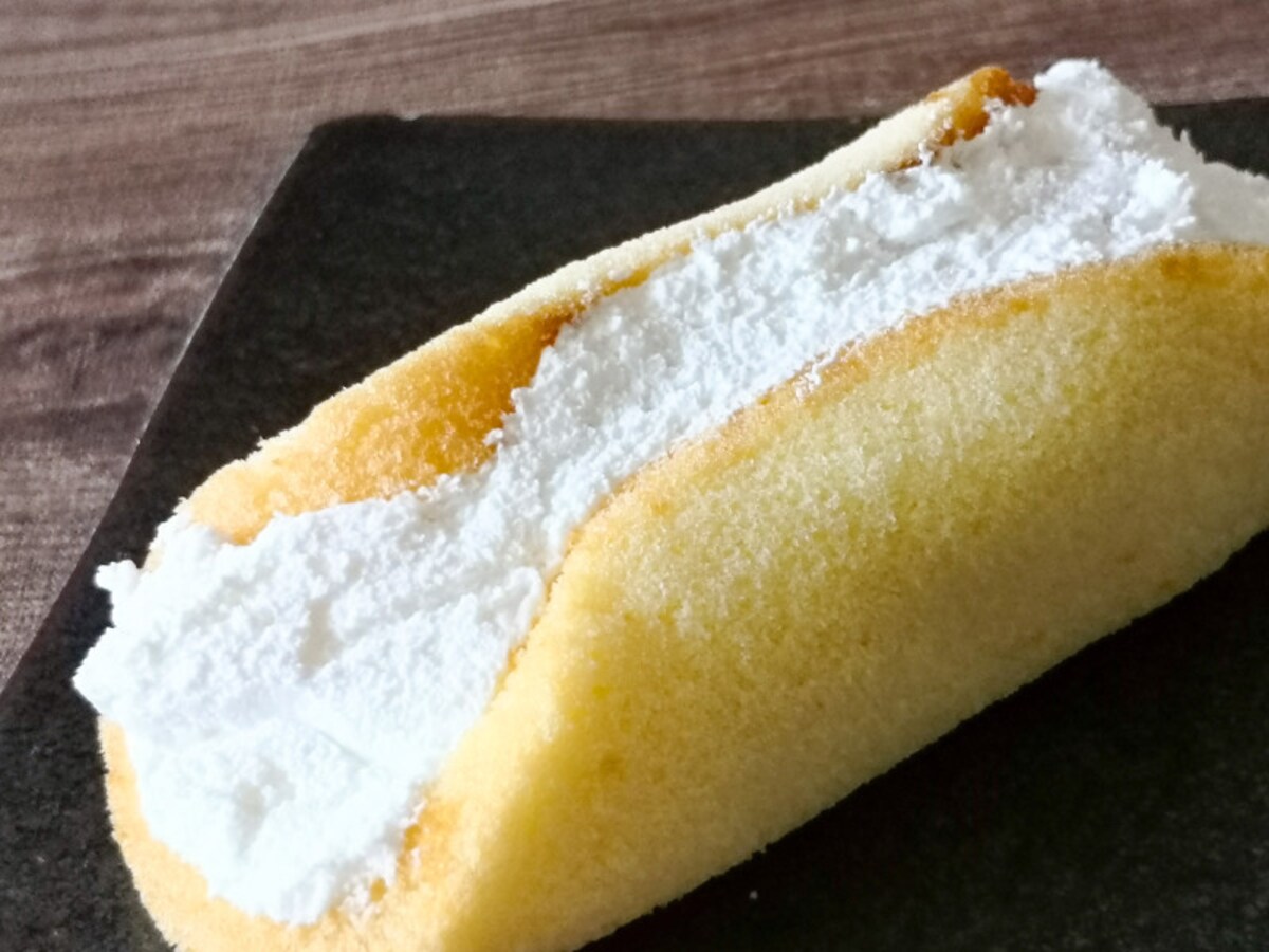 ローソンストア100のまるごとバナナミニはバナナ1/2