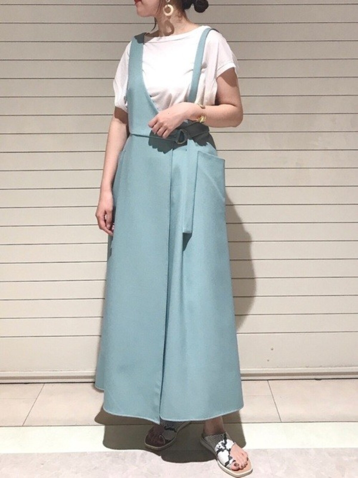 今年らしさ抜群なファビオルスコーニの旬サンダル　出典：WEAR