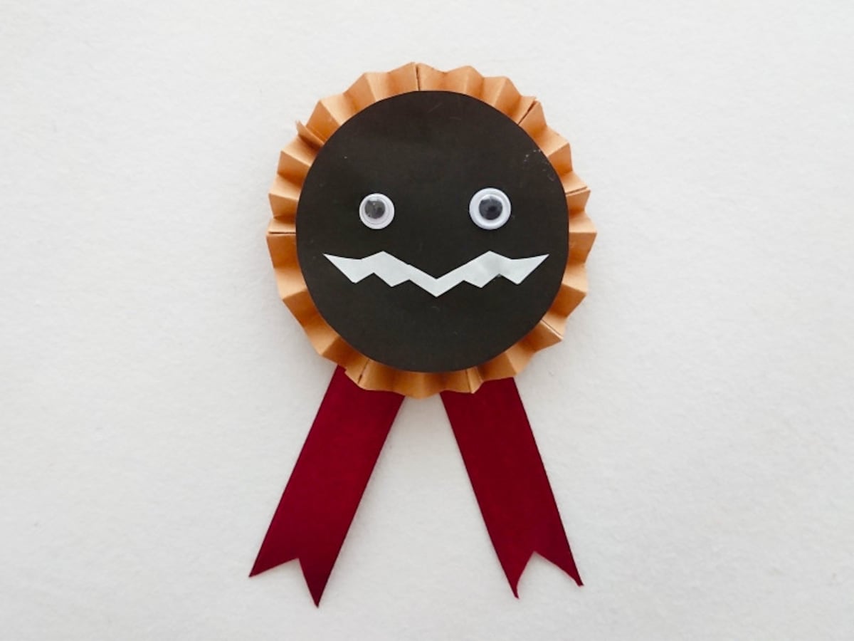ペーパーファンのハロウィンオーナメントを手作り,ロゼッタ