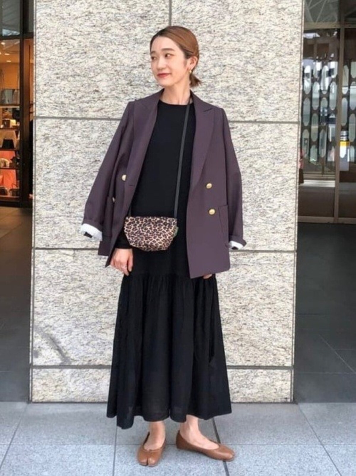 ヒップにかかるような長めの丈感がポイント　出典：WEAR