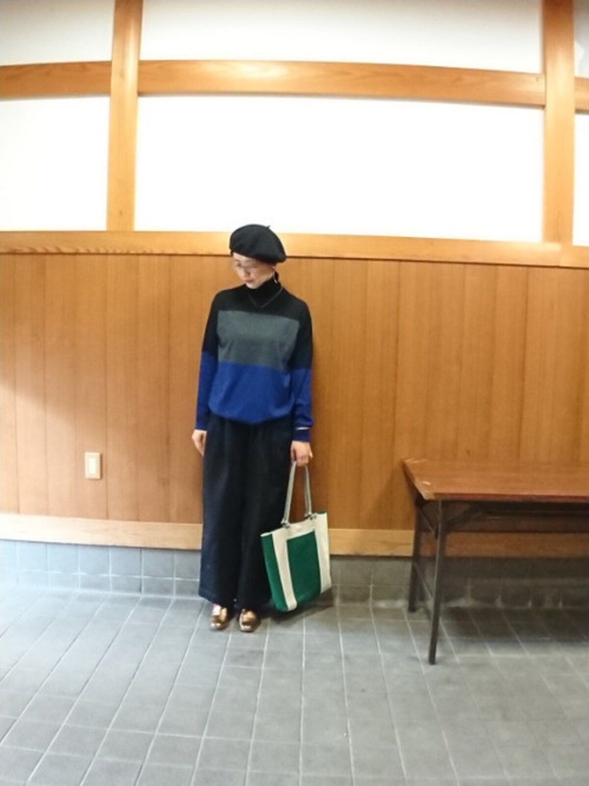 ユニクロ　メリノブレンドタートルネックセーター　3990円（税抜）　出典：WEAR