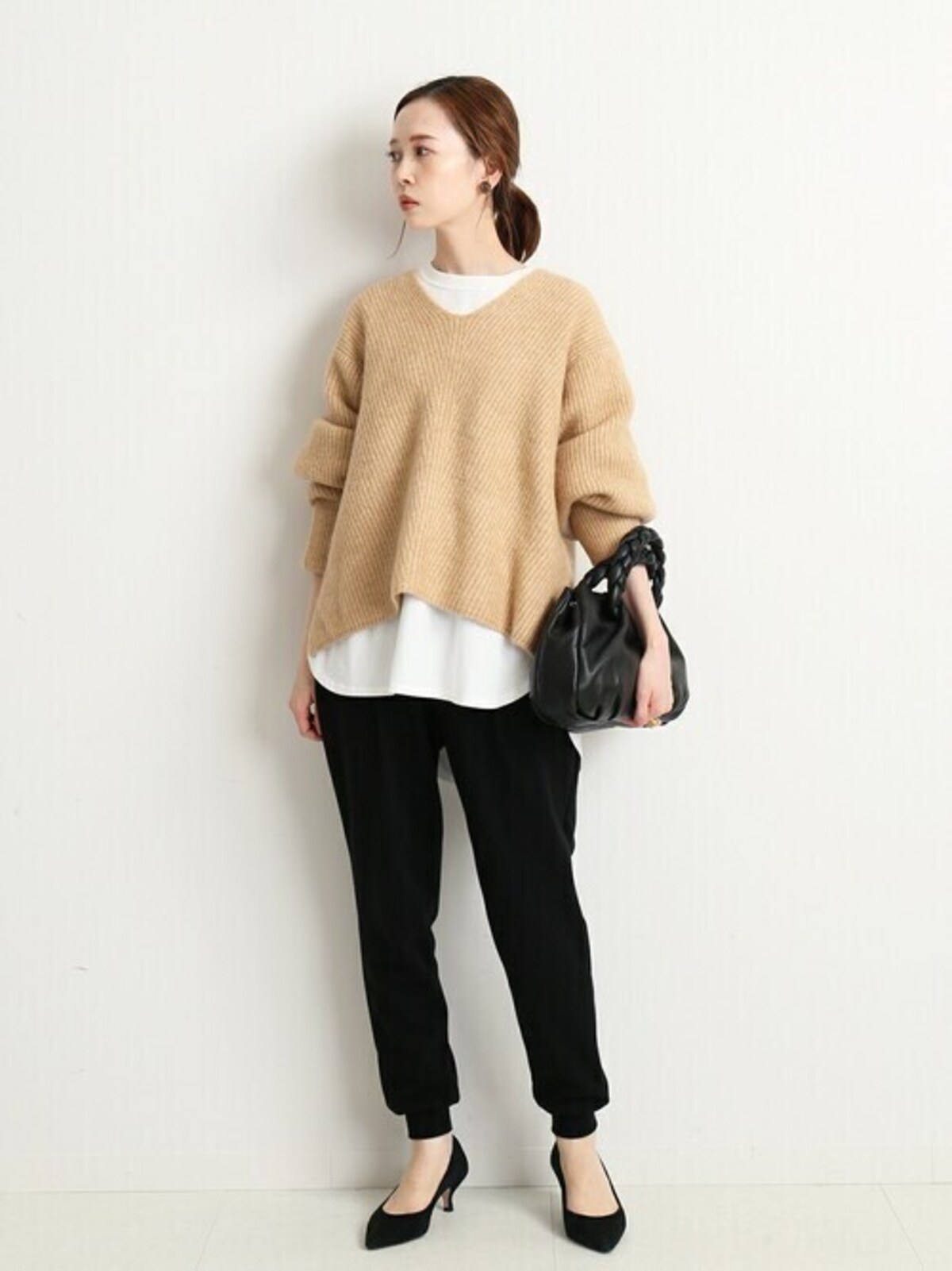 在宅ワークにもぴったりのスウェットパンツはヘビロテ間違いなし　出典：WEAR