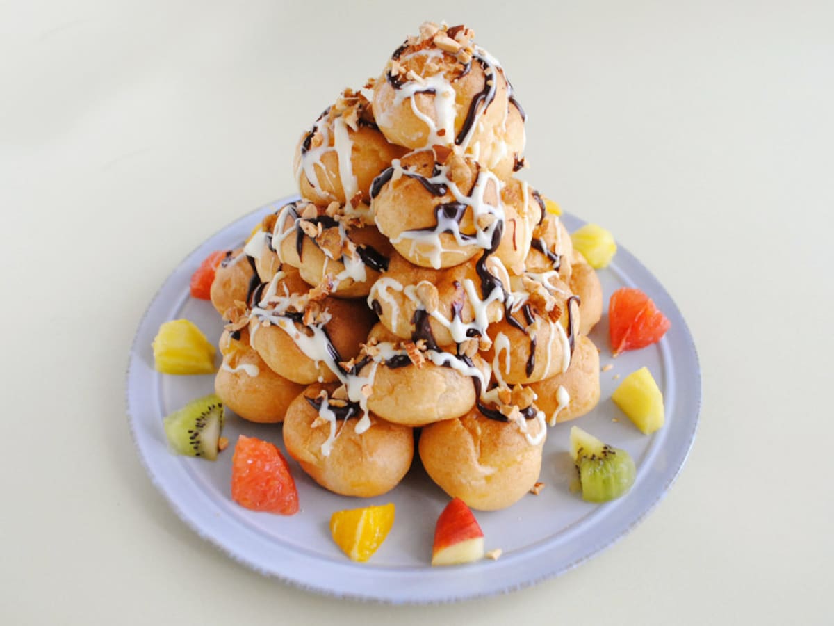 コンビニスイーツで即席バースデーケーキ
