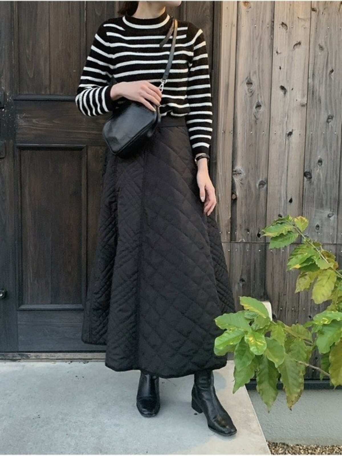 GUのボーダーニットをロングスカートで大人なバランスに　出典：WEAR