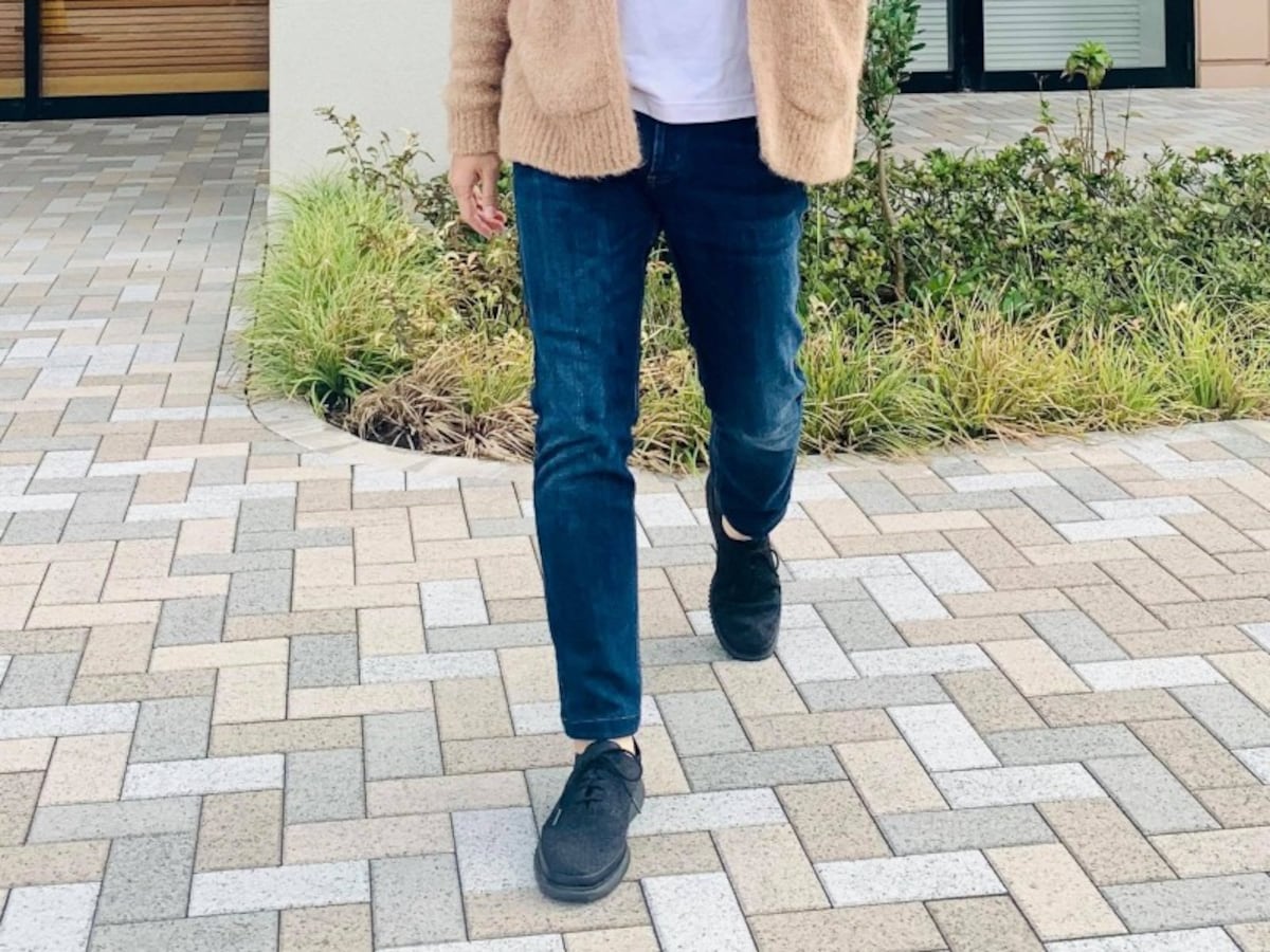 パンツ丈が時代と共に変わるということは意外と知られていないかもしれません。ですが人は足元を見ていました。