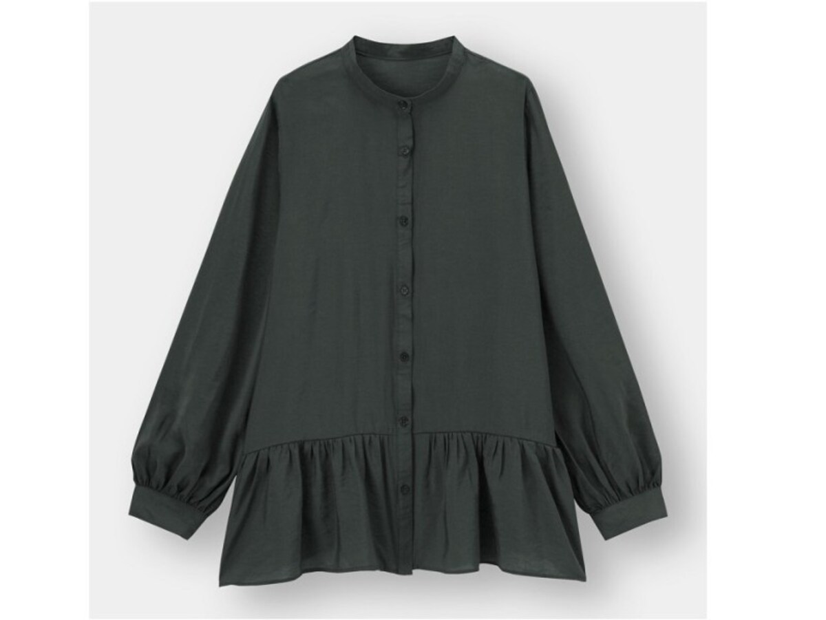 GU  ギャザーフレアロングシャツ  1990円（税抜）