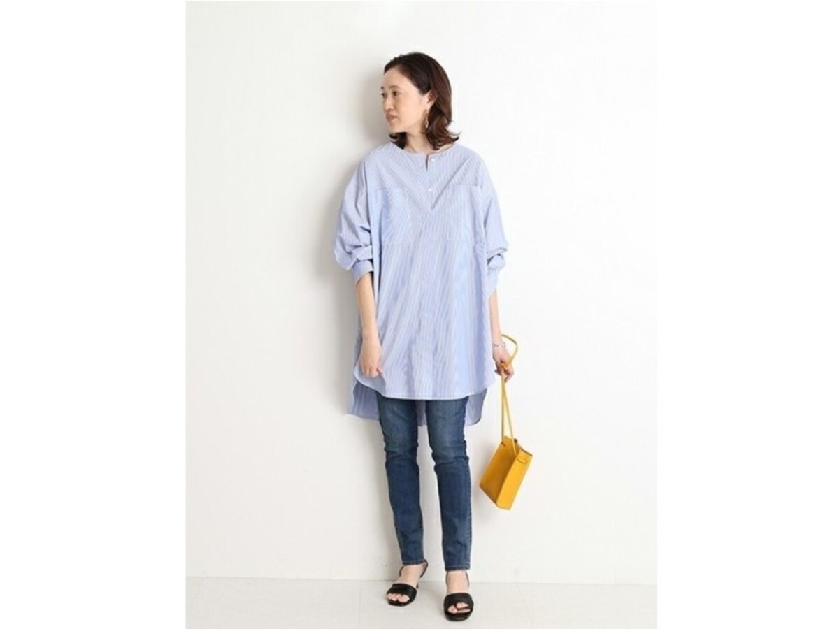 トップスがオーバーサイズならボトムスは細くまとめて　出典：WEAR
