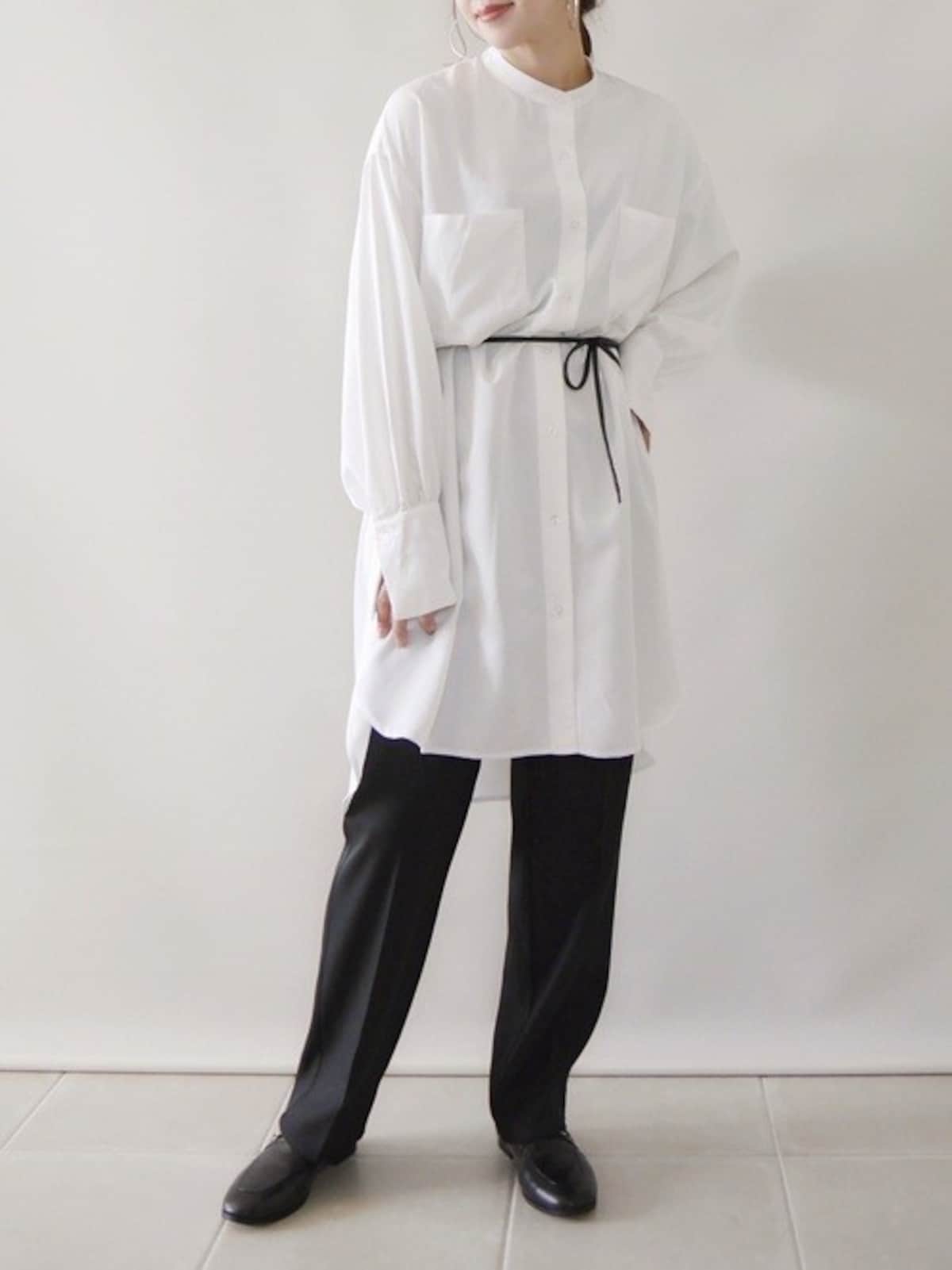 シャツでも真面目過ぎないのがおしゃれな「ロングバンドカラーシャツ」　出典：WEAR