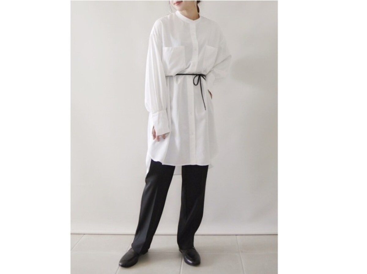 シャツでも真面目過ぎないのがおしゃれな「ロングバンドカラーシャツ」　出典：WEAR