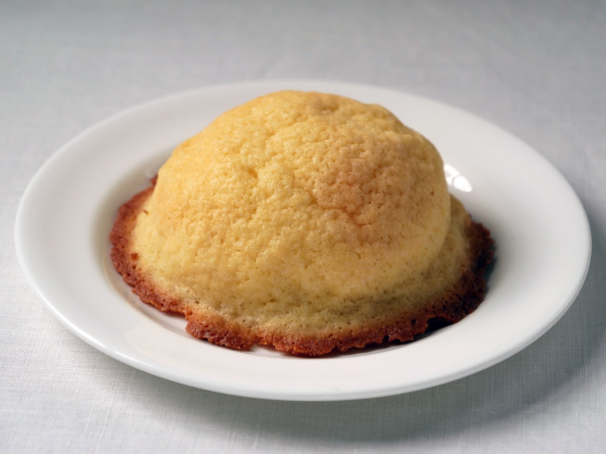 焦がしバターのメロンパン(194円税込)