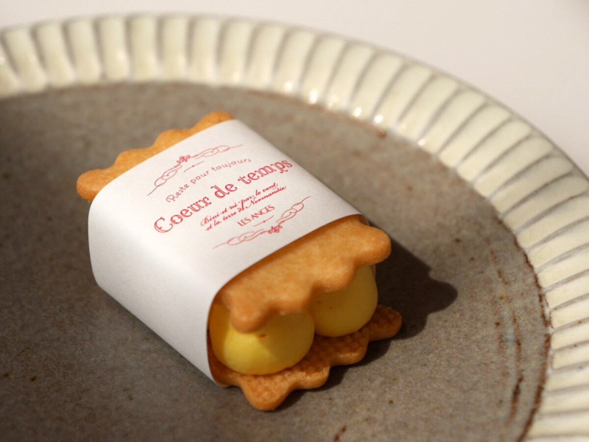 ひと口サイズのバターサンド「ムールブールサンド（324円税込）」