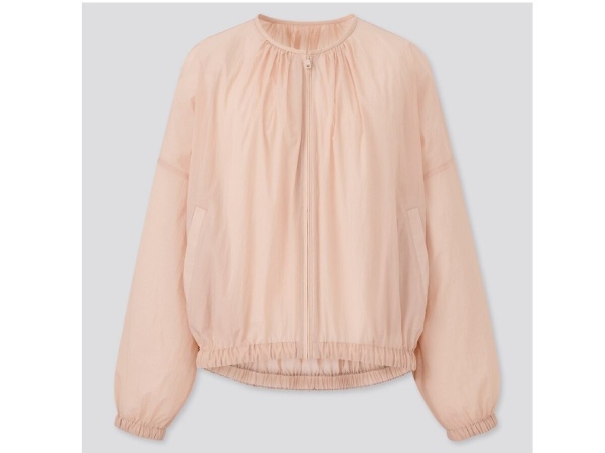ユニクロ　シアーコクーンブルゾン　2990円（税抜）