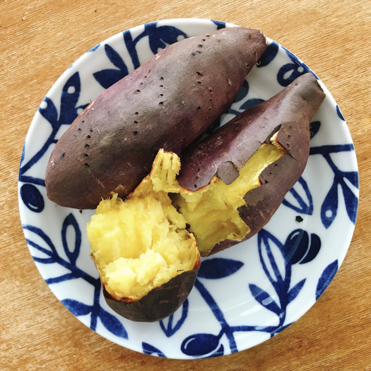 「じっくり焼いもコース」による焼いもは時間が少しかかるけれど絶品！