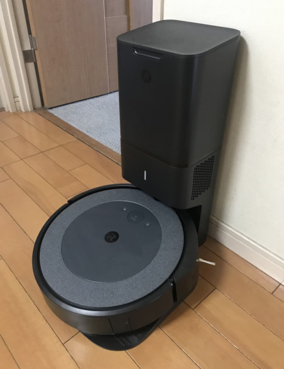 アイロボットジャパン「ルンバi3+」9万9800円