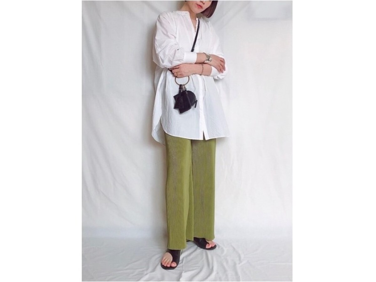 イエローに近いライムグリーンはあか抜けたムードに仕上がります　出典：WEAR