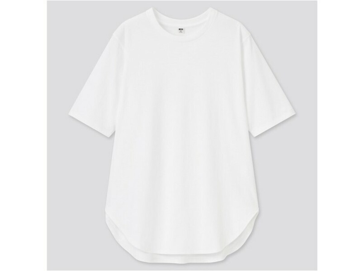 ユニクロ　スムースコットンラウンドヘムロングT　1500円（税込）