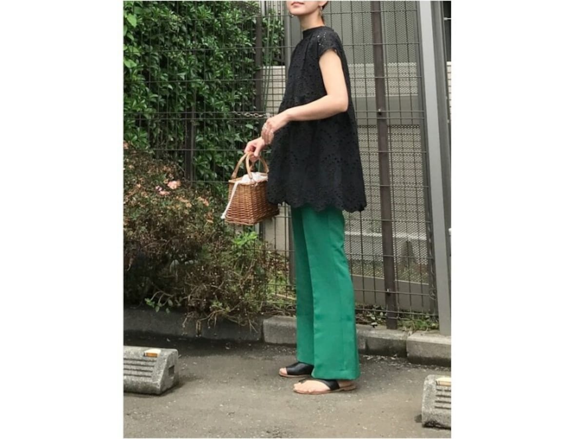 【OKコーデ】今年はトップス、ボトムス共に少しゆとりのあるサイズ感がトレンド　出典：WEAR