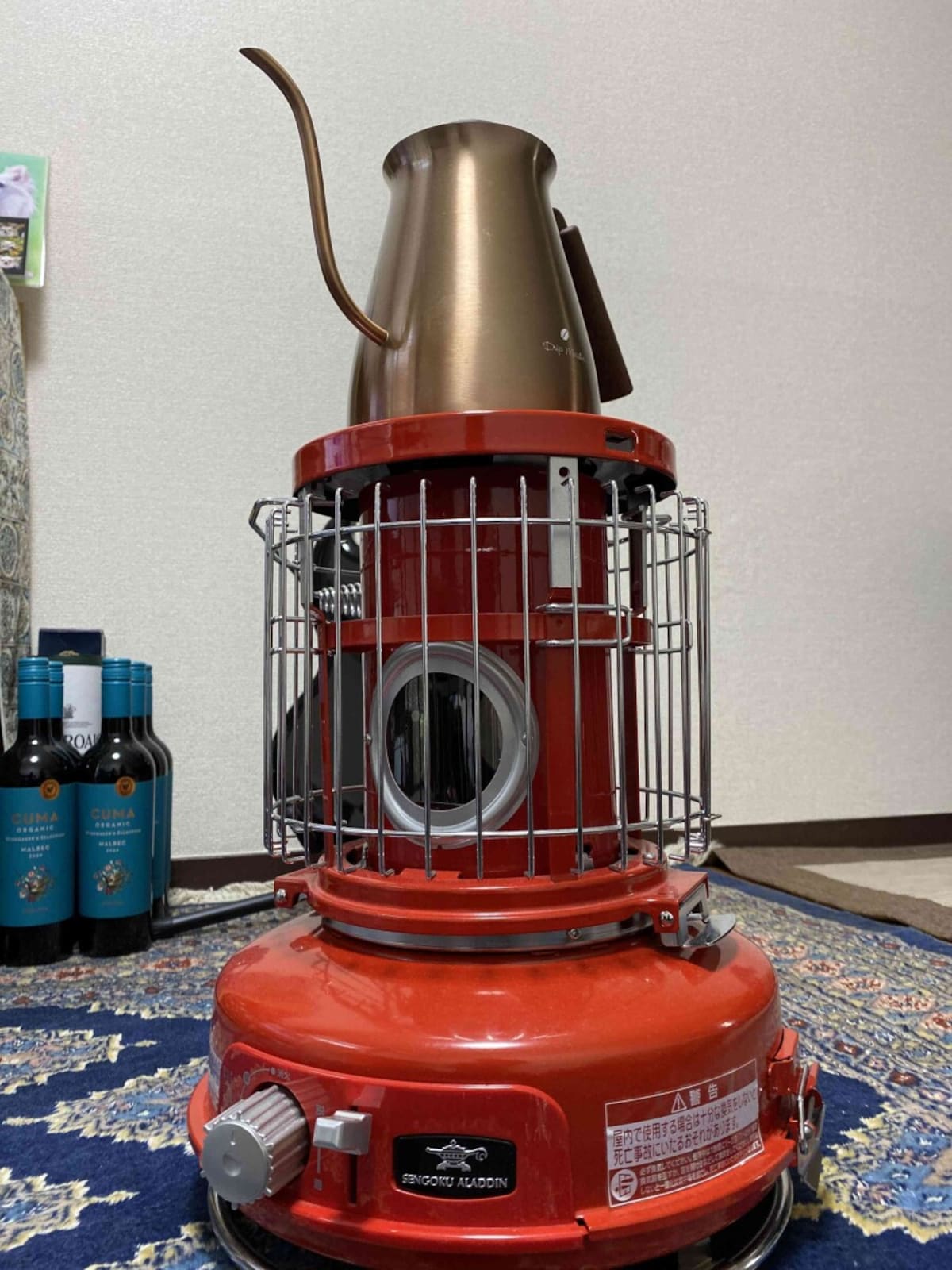 アラジンの「ポータブルガスストーブ」はお湯を沸かして湿度対策も可