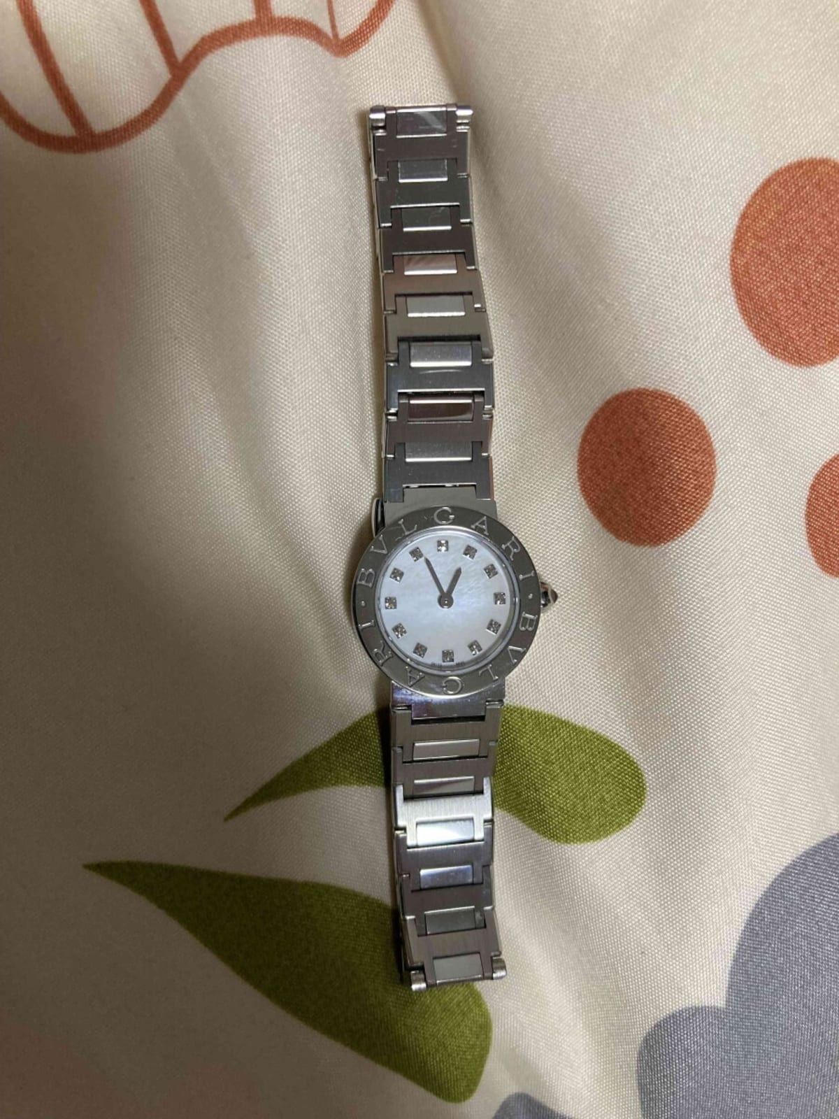 「ブルガリ・ブルガリ レディ ウォッチ」は“さりげないオシャレ”を演出