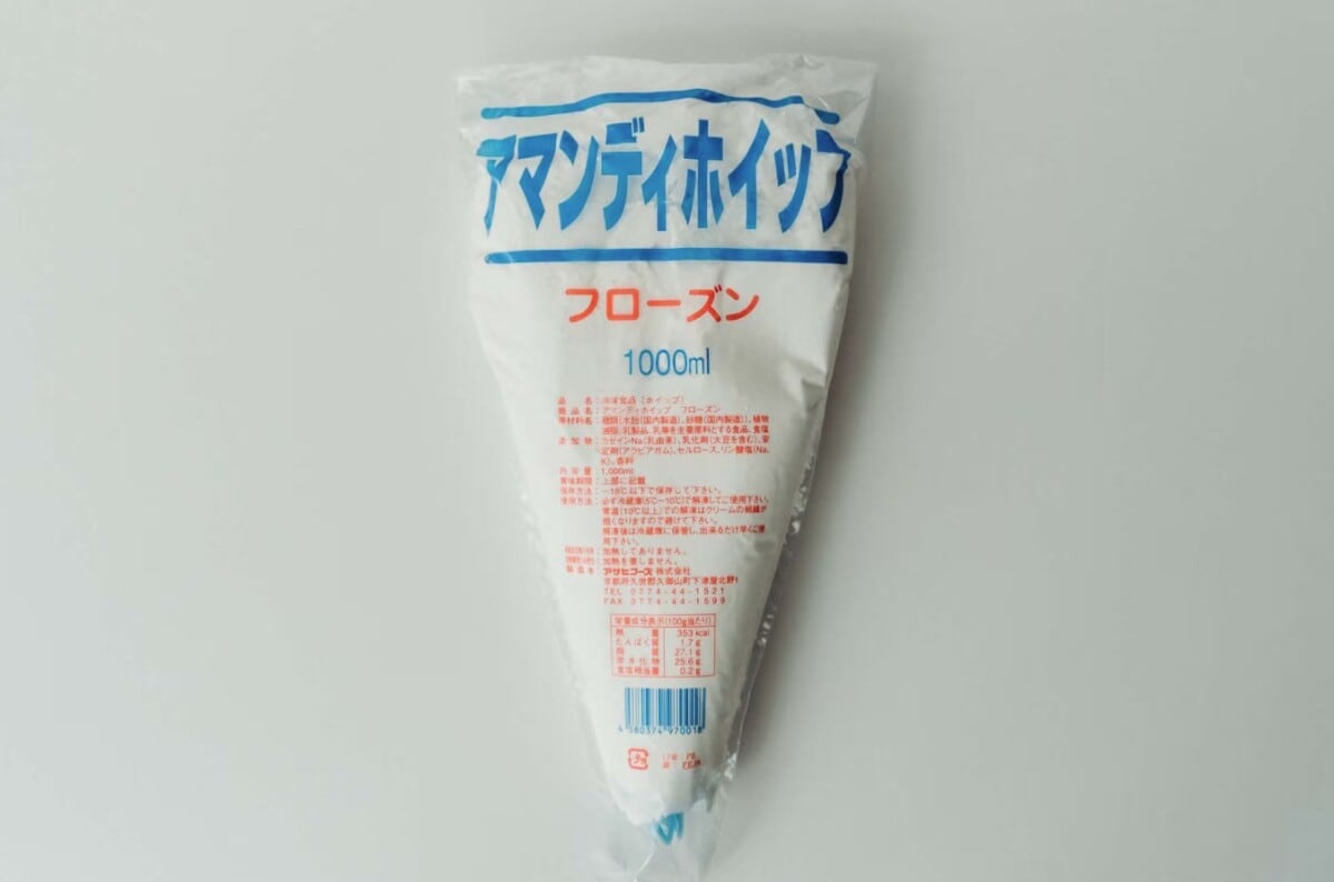 業務スーパー「アマンディホイップ」のパッケージ