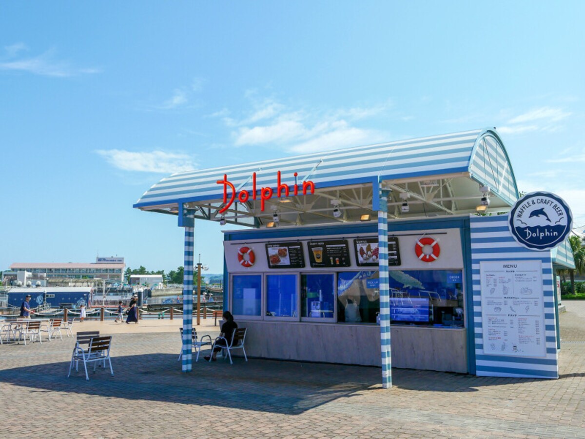 ワッフル&クラフトビールのお店「ドルフィン」もリニューアル